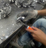 合金鑄件打磨-氣動銼刀機 合金鑄件打磨-氣動銼刀機